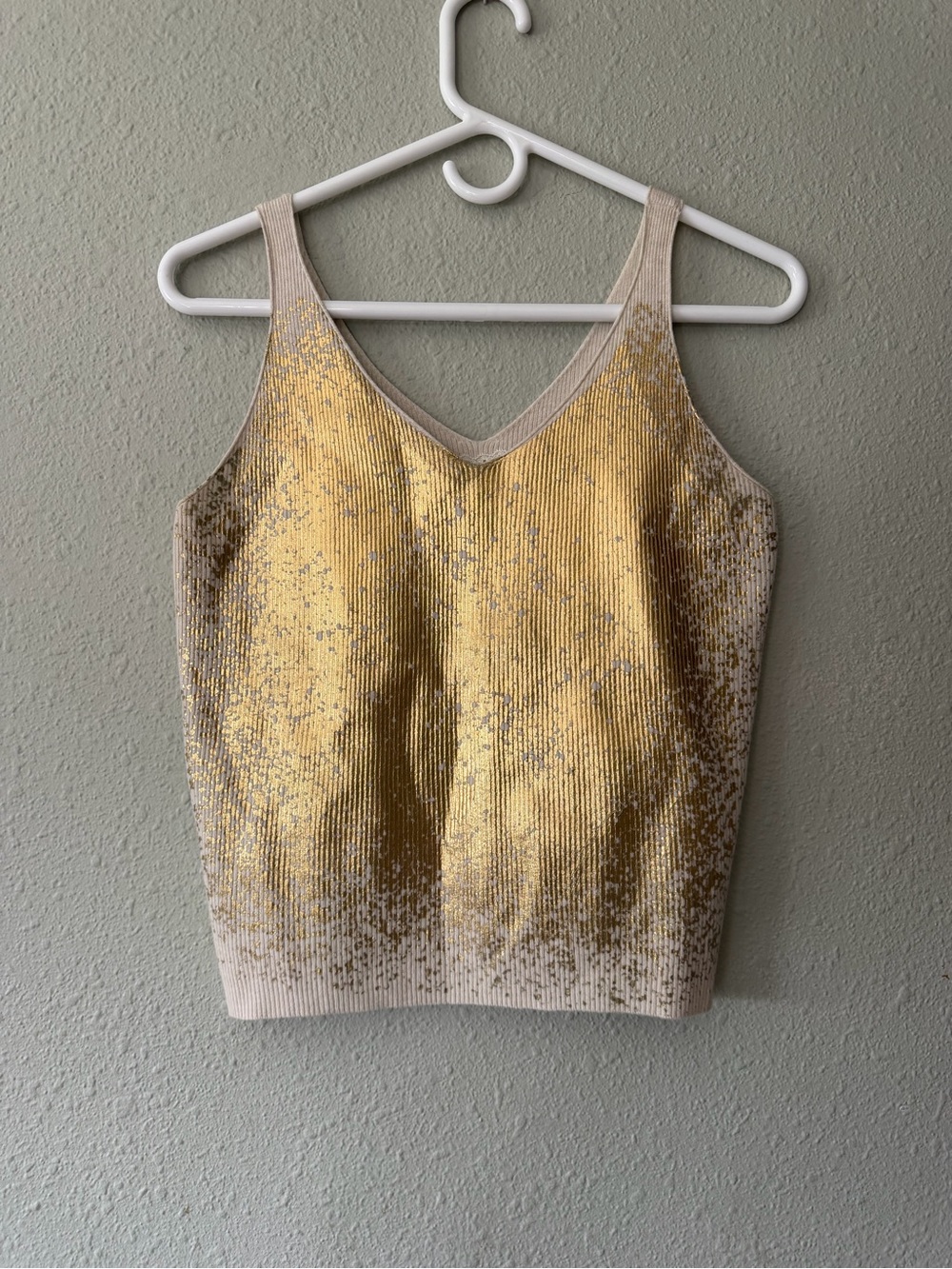 Gigi Moda Italy Gold Metallic Foil Ribbed Knit Tank Top Shimmer V-Neck
